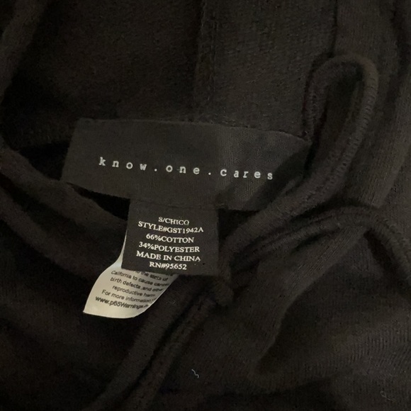 Nordstrom Rack cropped hoodie - NWOT - Picture 2 of 3